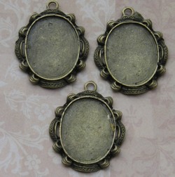 Vintage Pendants F 1